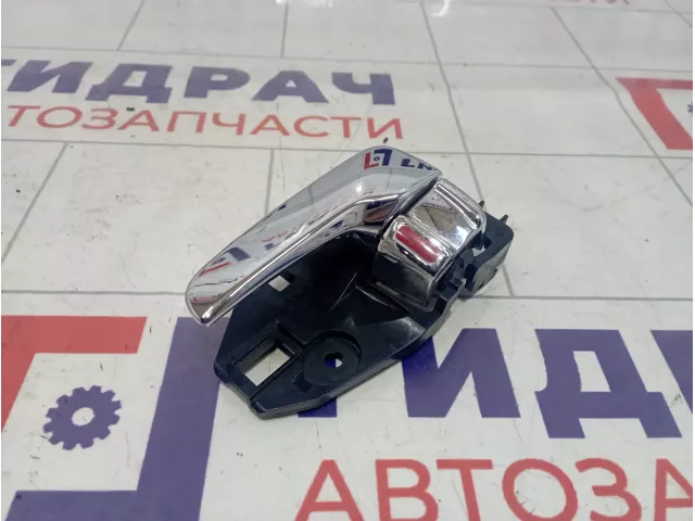 Ручка двери внутренняя левая MITSUBISHI AIRTREK MR633095