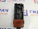 Блок предохранителей Mitsubishi Carisma MB953355