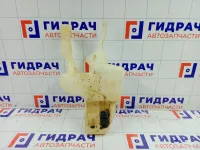 Бачок омывателя стекла Mitsubishi Carisma