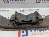 Балка КПП Mitsubishi L200 MR995060.