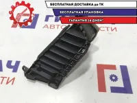 Дефлектор воздушный центральный правый Mitsubishi L200 MN123716XA.