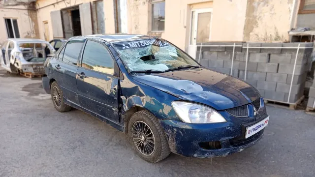 Автомобиль Mitsubishi Lancer  в разборе