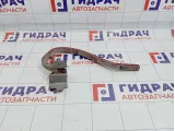 Петля крышки багажника правая Mitsubishi Lancer 9 (CS) MR954154