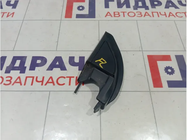 Крышка зеркала внутренняя левая Mitsubishi Lancer 9 MR441631