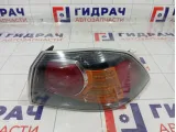 Фонарь задний наружный правый Mitsubishi Lancer 8330A624