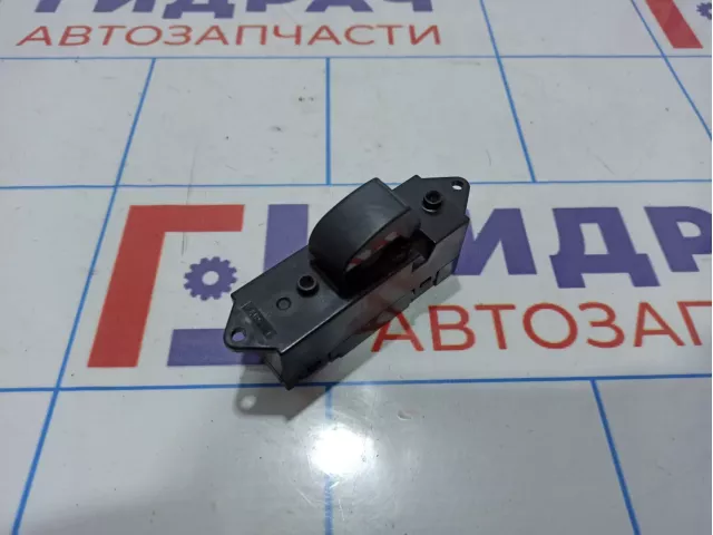 Кнопка стеклоподъемника передняя правая Mitsubishi Lancer (CS) 8608A099