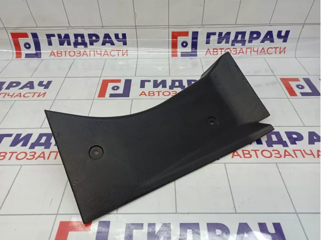 Обшивка багажника правая Mitsubishi Lancer 9 (CS) MR633514