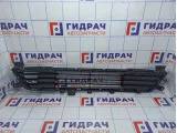 Решетка в бампер центральная Mitsubishi Outlander (GF) 6402A233