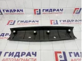 Обшивка двери багажника верхняя Mitsubishi Outlander (GF) 7224A154XA