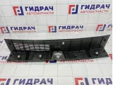 Обшивка багажника на заднюю панель Mitsubishi Outlander (GF) 7240A199XA