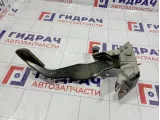 Педаль тормоза Mitsubishi Pajero (V90) 4620A112