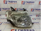 Фара правая Mitsubishi Pajero (V90) 8301C136