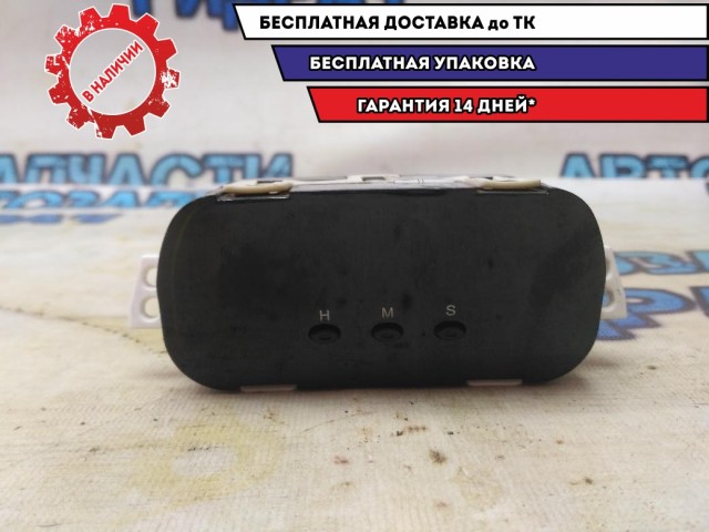 Часы в торпедо Ravon Nexia R3 96945863 Отличное состояние