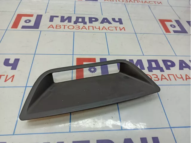 Накладка стоп сигнала Nissan Almera (G15) 68475-BJ04A