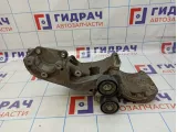 Кронштейн генератора Nissan Almera (G15) 688304373R