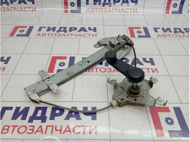 Стеклоподъемник механический задний правый Nissan Almera (G15) 82720-4AA1A