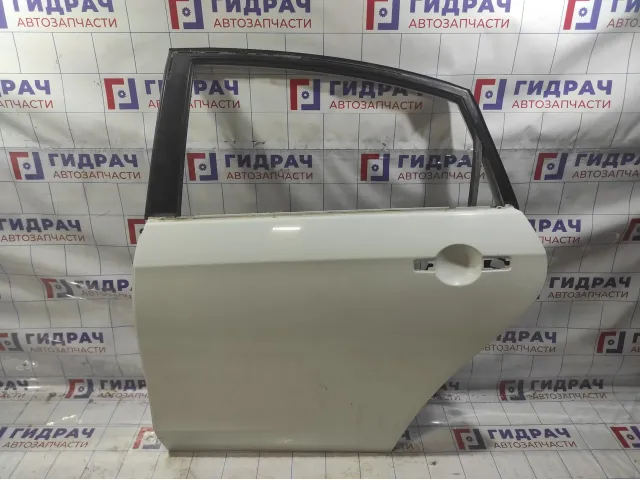 Дверь задняя левая Nissan Almera (G15) 82101-4AA8B