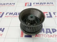 Моторчик отопителя Nissan Almera (G15)