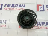 Моторчик отопителя Nissan Almera (G15)