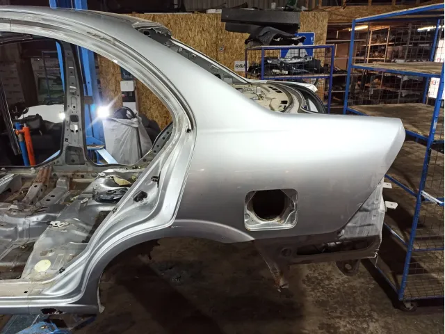 Крыло заднее левое Nissan Almera Classic