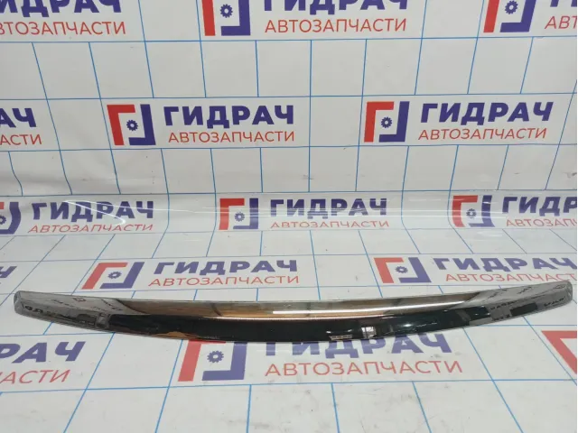 Молдинг капота Nissan Almera (G15) 65834-4AA0B