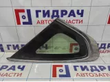 Стекло кузовное глухое правое Nissan Almera (G15) 83300-EW000