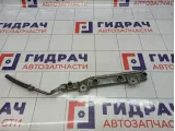 Рейка топливная (рампа) Nissan Almera (N16) 17520-AU305