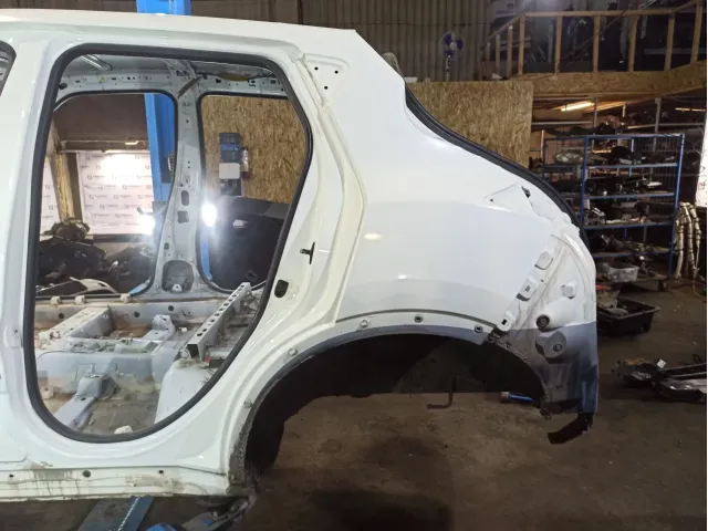 Крыло заднее левое Nissan Juke (YF15)