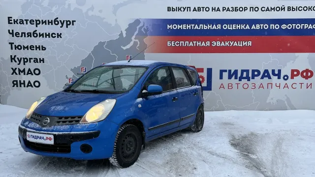 Автомобиль Nissan Note  в разборе