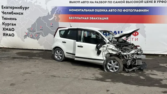 Автомобиль Nissan Note  в разборе