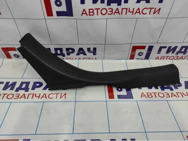 Накладка порога внутренняя задняя левая Nissan Primera (P12) 769B7-AV700