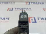 Кнопка стеклоподъемника Nissan Primera P12 25411-AV600. Задний.