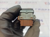 Кнопка обогрева сидений левая Nissan Primera (P12) 25500-BA000.