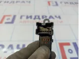 Кнопка стеклоподъемника Nissan Qashqai (J10) 25411-JD000.