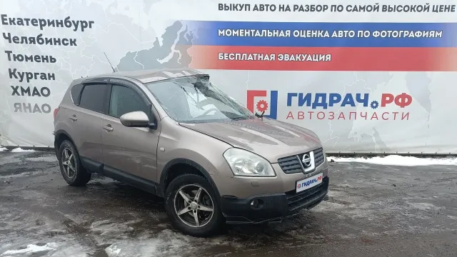 Автомобиль Nissan Qashqai  в разборе