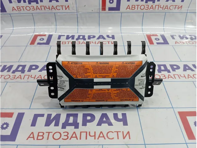 Подушка безопасности пассажирская в торпедо Nissan Qashqai (J10) 98515-JD05A