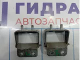 Петли двери багажника Nissan Qashqai (J10) 90400-AV730