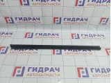 Уплотнитель стекла переднего левого Nissan Qashqai (J10) 80835-JD000