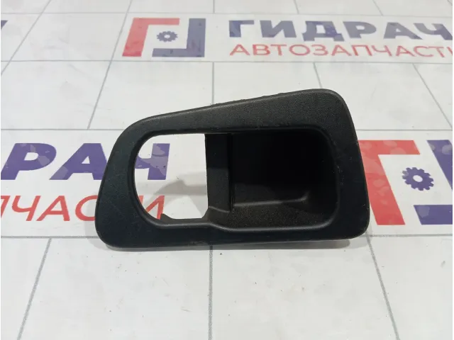 Накладка ручки внутренней задней правой Nissan Qashqai 82682JD00A