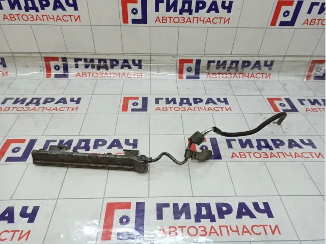 Топливная рампа (топливная рейка) Nissan Qashqai 17520ED00A