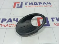 Рамка противотуманной фары левая Nissan Qashqai 62257BR03A