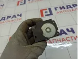 Моторчик заслонки отопителя (печки) Nissan Tiida 5037520970