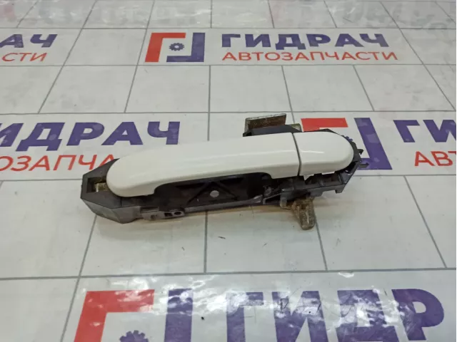 Ручка двери наружняя задняя левая Nissan Tiida (C11)