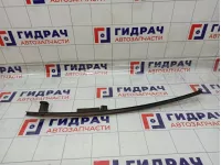 Направляющая стекла двери задняя левая Nissan Tiida (C11) 82223-EL400