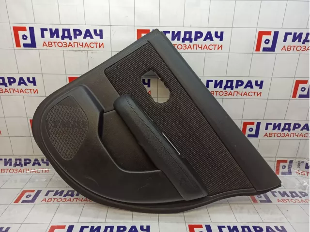 Обшивка двери задней правой Nissan Tiida (C11) 82900-ZW97A