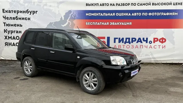 Автомобиль Nissan X-Trail  в разборе