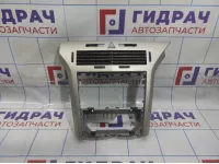 Рамка магнитолы Opel Astra (H) 7209566