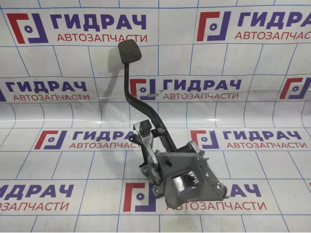 Педаль тормоза Opel Astra (H) 5560327