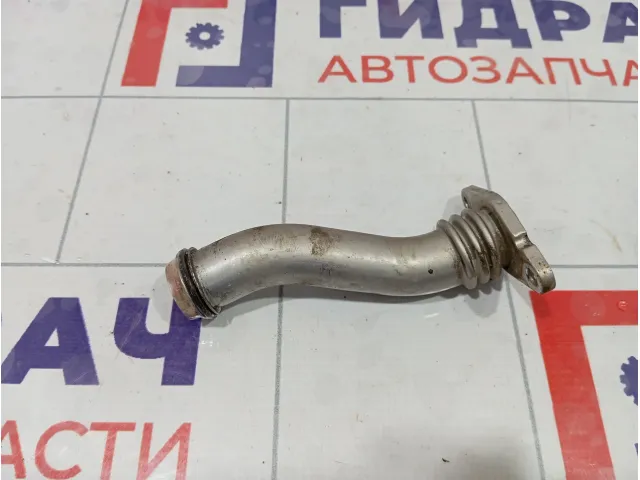 Трубка системы охлаждения Opel Astra 5650968