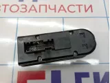 Блок управления стеклоподъемниками Opel Astra (H) 13228699